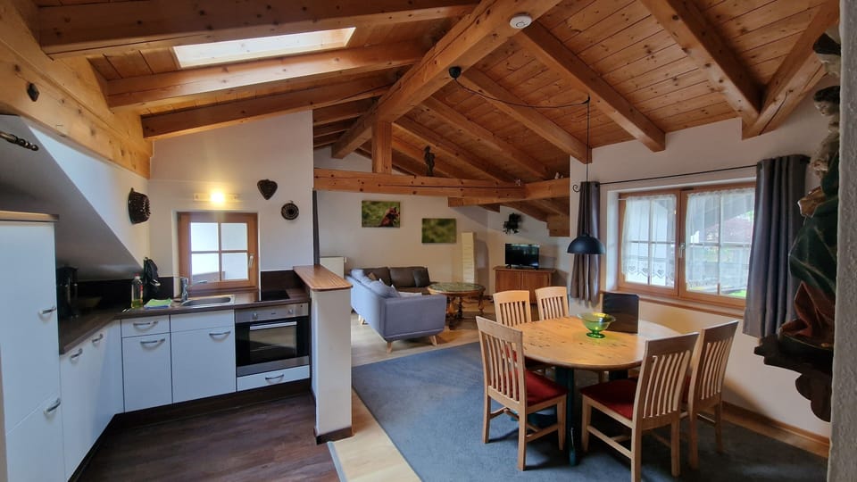 Family Condo, 2 Bedrooms, Garden View | Private kitchen
