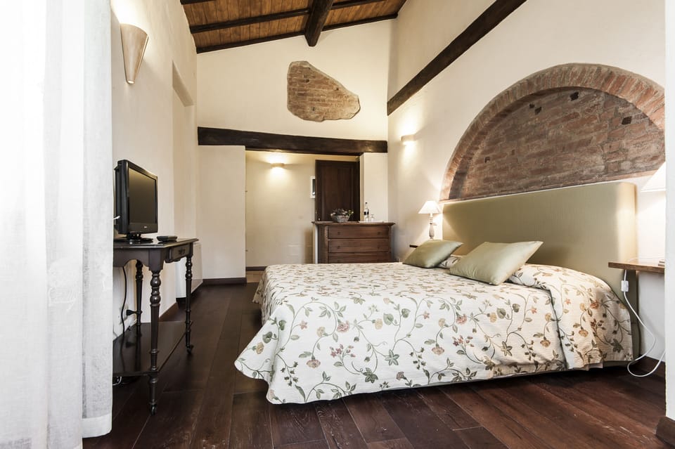 Junior Suite | Cribs (surcharge), bed sheets