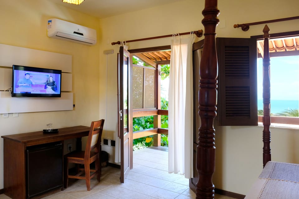 Standard Twin Room | Minibar, in-room safe, free WiFi