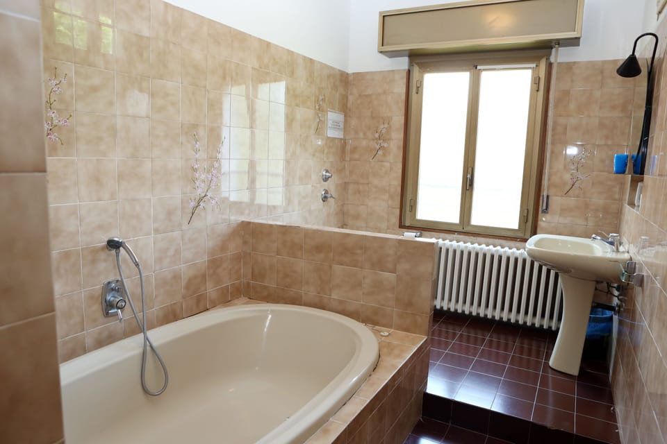 Free toiletries, hair dryer, bathrobes, towels
