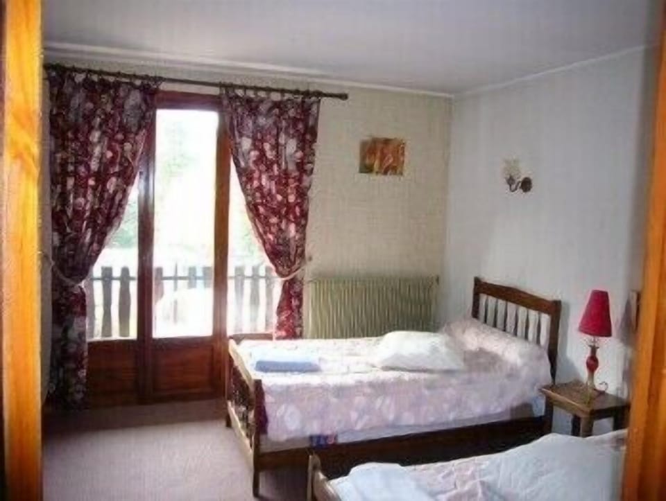 In-room safe, blackout drapes, WiFi (free), bed sheets