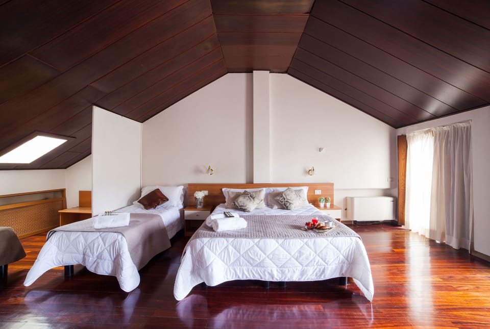 Triple Room | Frette Italian sheets, pillowtop beds, minibar, in-room safe