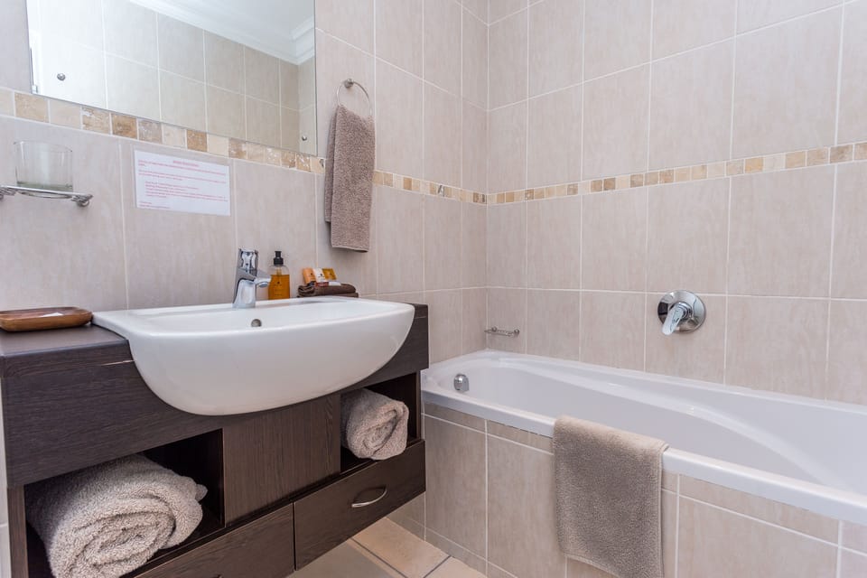 Blue Horizon Guest House Bed and Breakfast in Cape Town