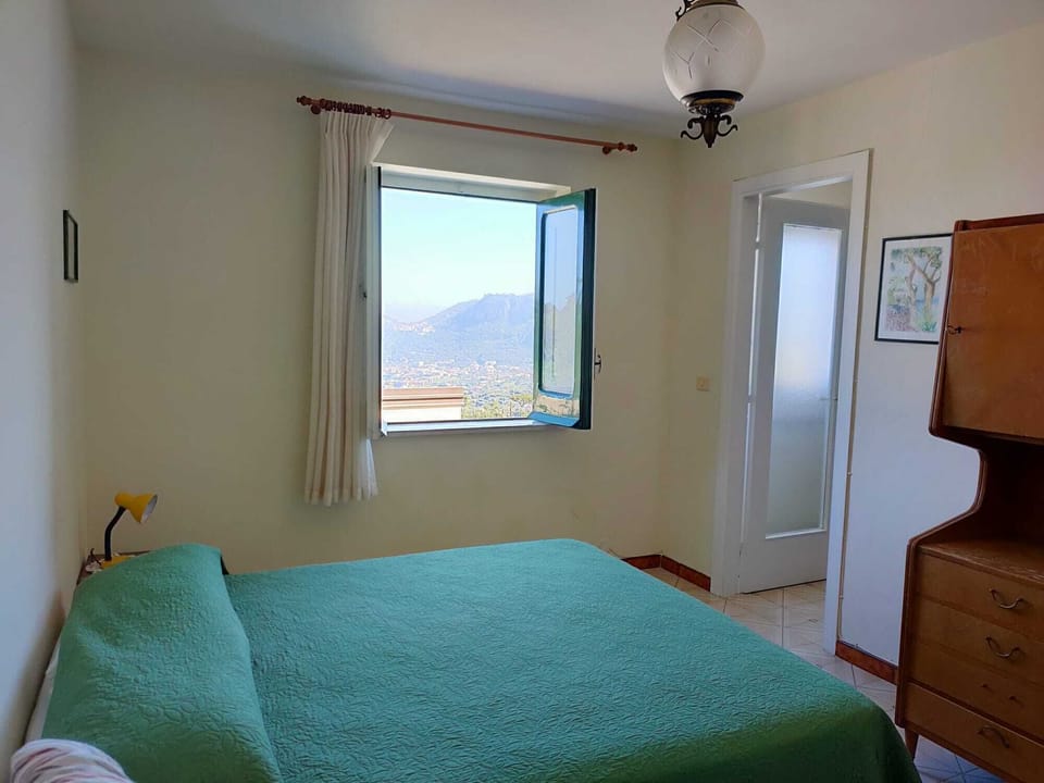 Apartment, 1 Bedroom, Kitchenette | Free cribs/infant beds, free WiFi, bed sheets