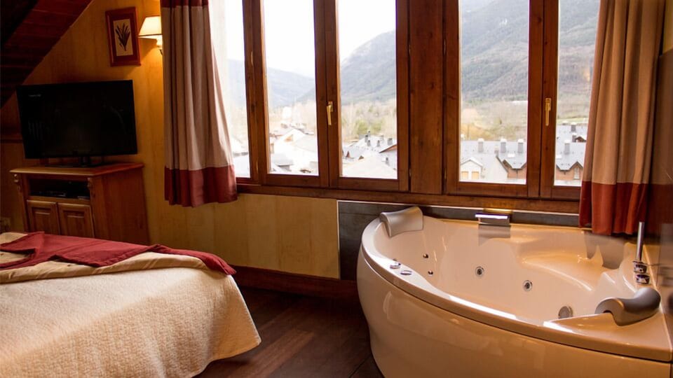 Junior Suite | Free WiFi, bed sheets