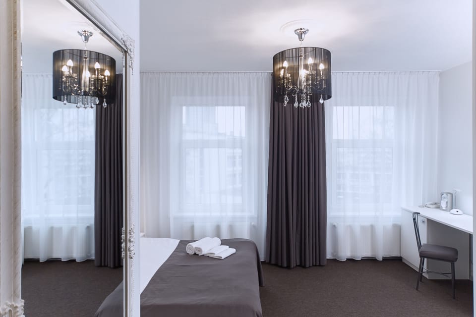 Superior Double or Twin Room | 1 bedroom, desk, laptop workspace, iron/ironing board