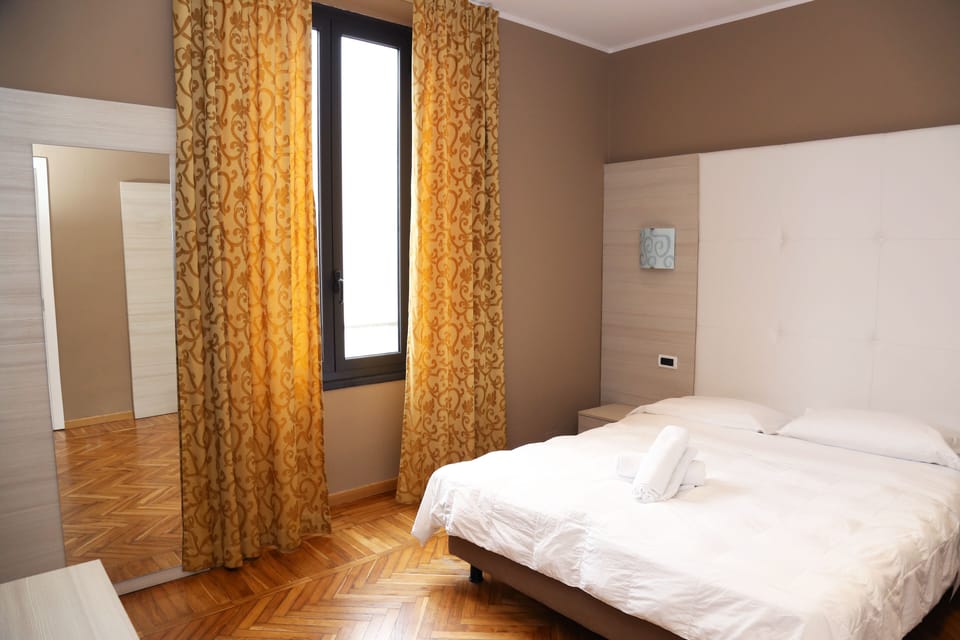 Minibar, in-room safe, desk, soundproofing