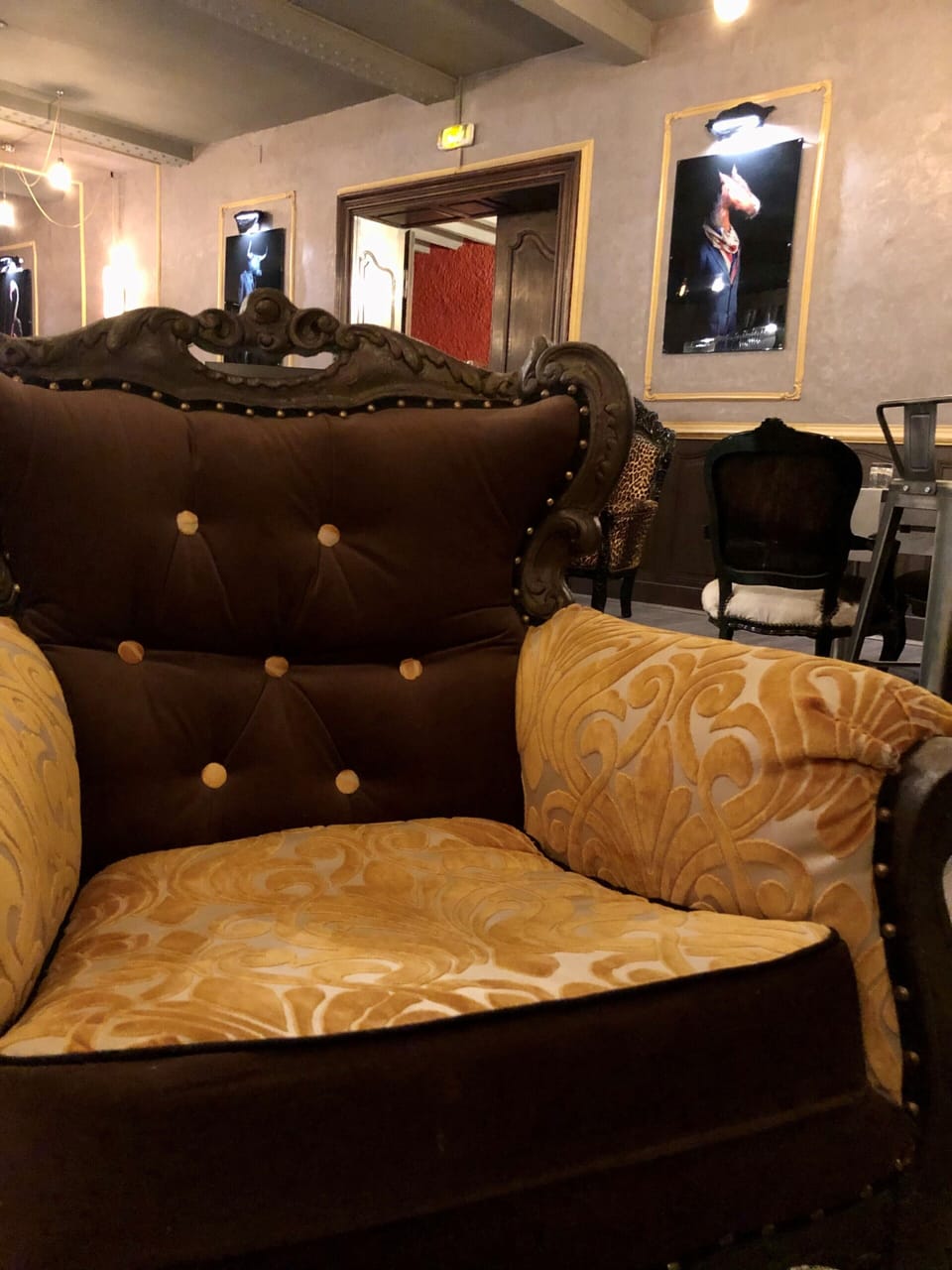 Lunch and dinner served, French cuisine