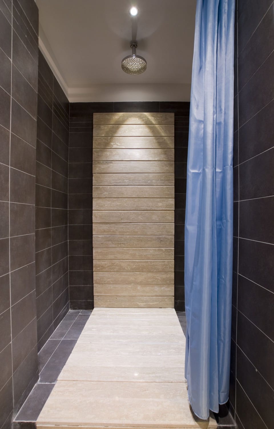 Rainfall showerhead, free toiletries, hair dryer, bidet