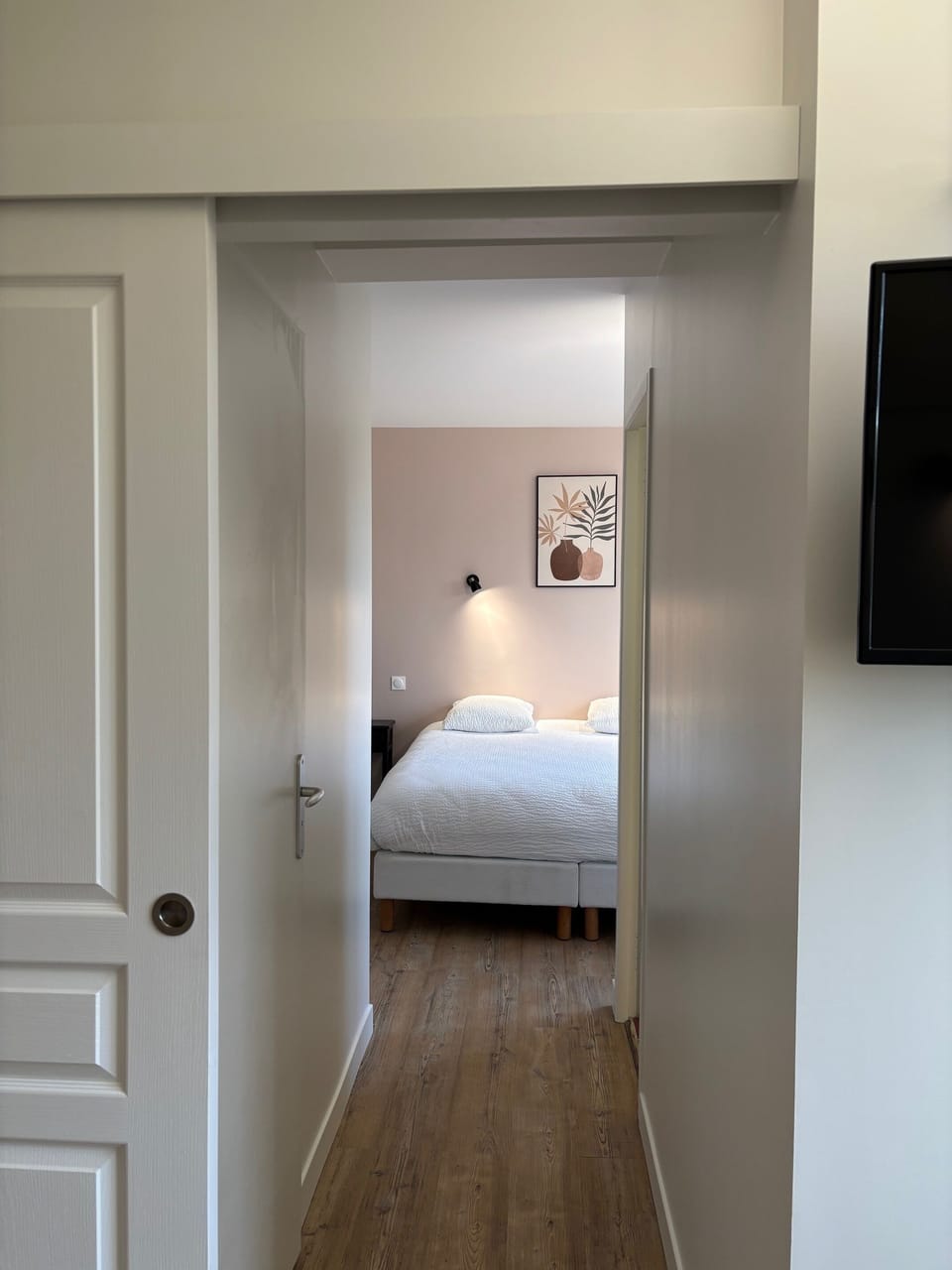 Family Room | WiFi (free), bed sheets