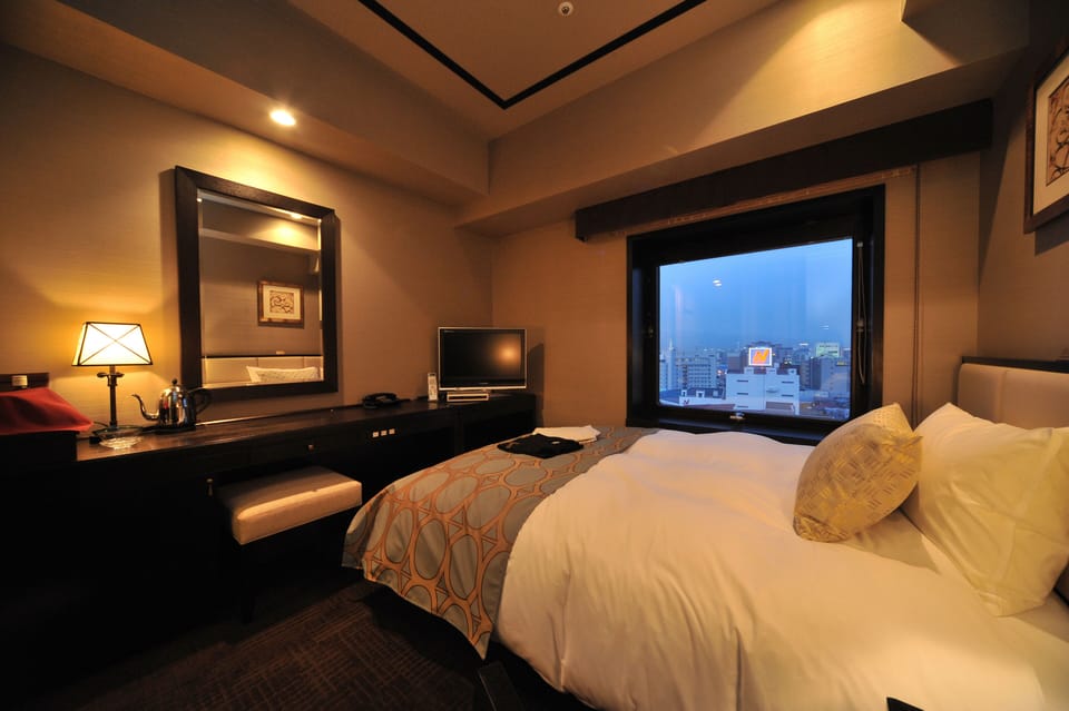 Down comforters, in-room safe, individually decorated
