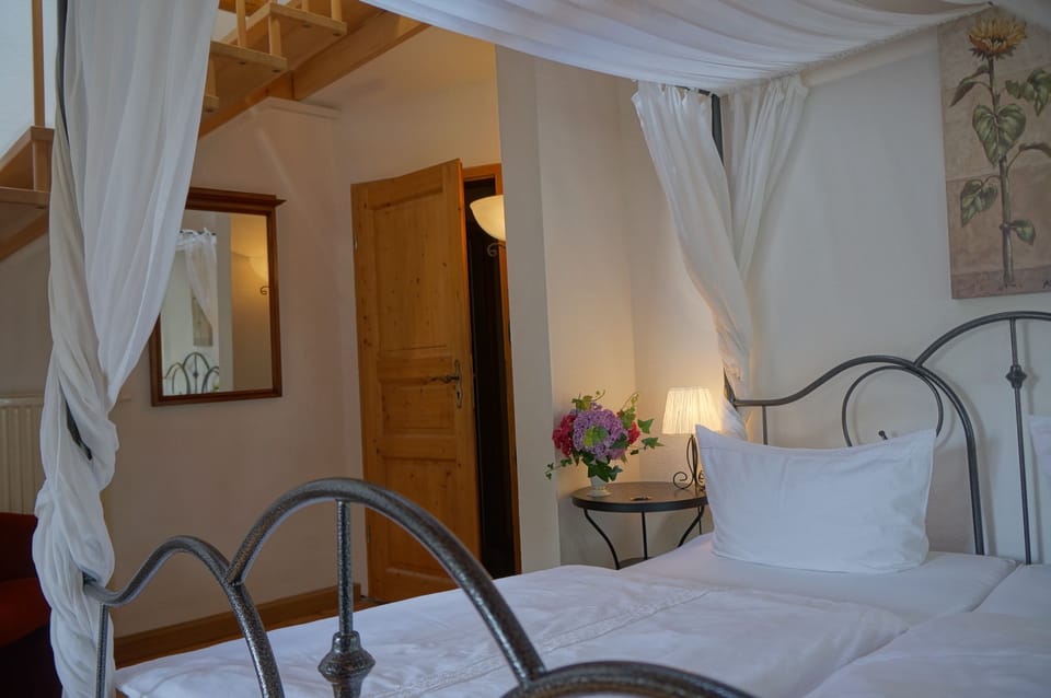 Standard Apartment, 2 Bedrooms | Premium bedding, individually decorated, individually furnished