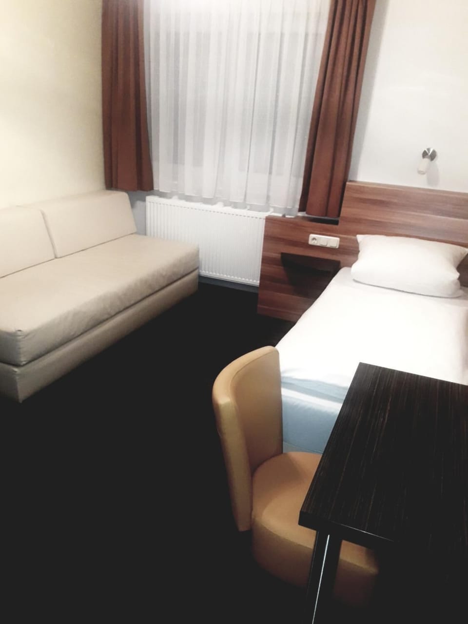 Desk, iron/ironing board, cribs/infant beds, rollaway beds
