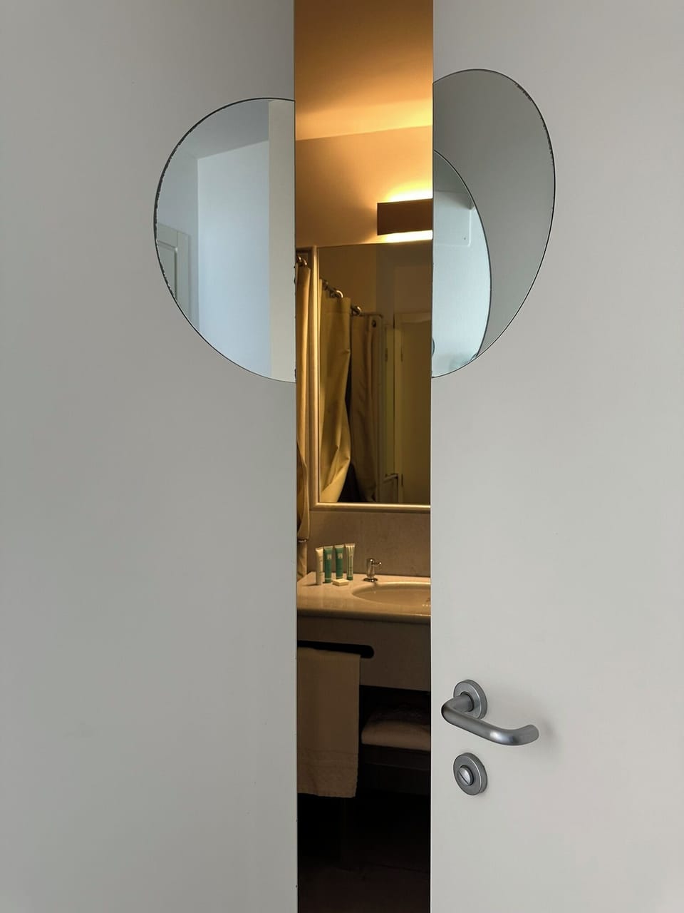 Double Room, Balcony, Sea View | Minibar, in-room safe, desk, soundproofing