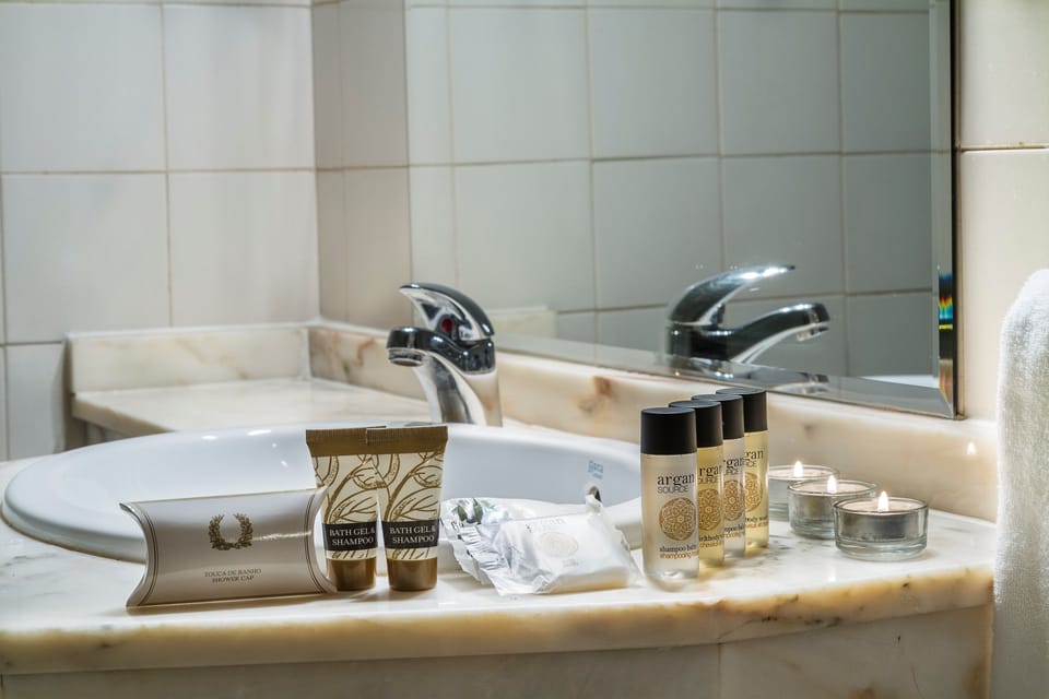 Free toiletries, towels