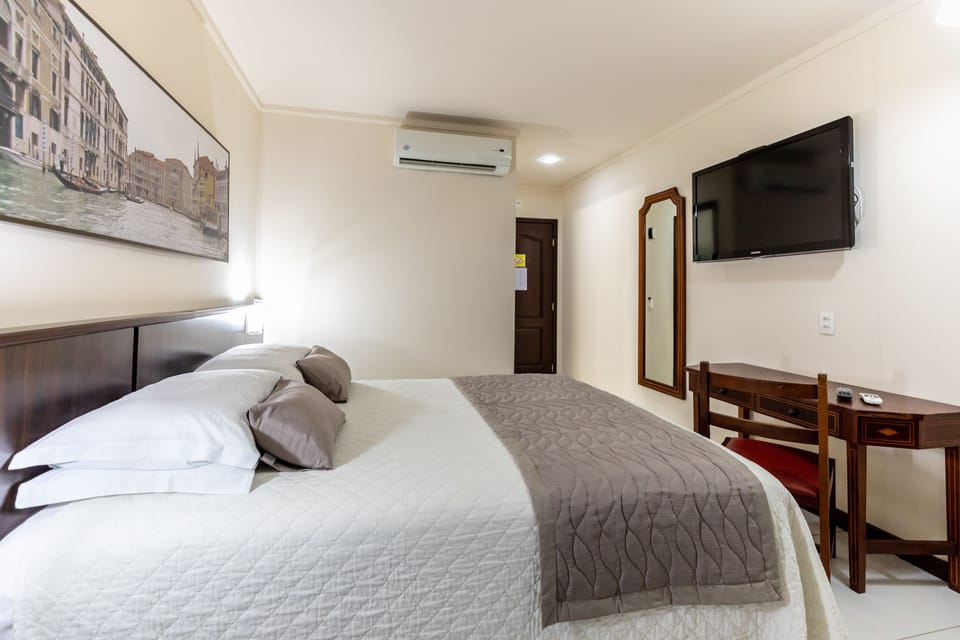 Deluxe Double Room, 1 Queen Bed | In-room safe, desk, blackout drapes, free WiFi