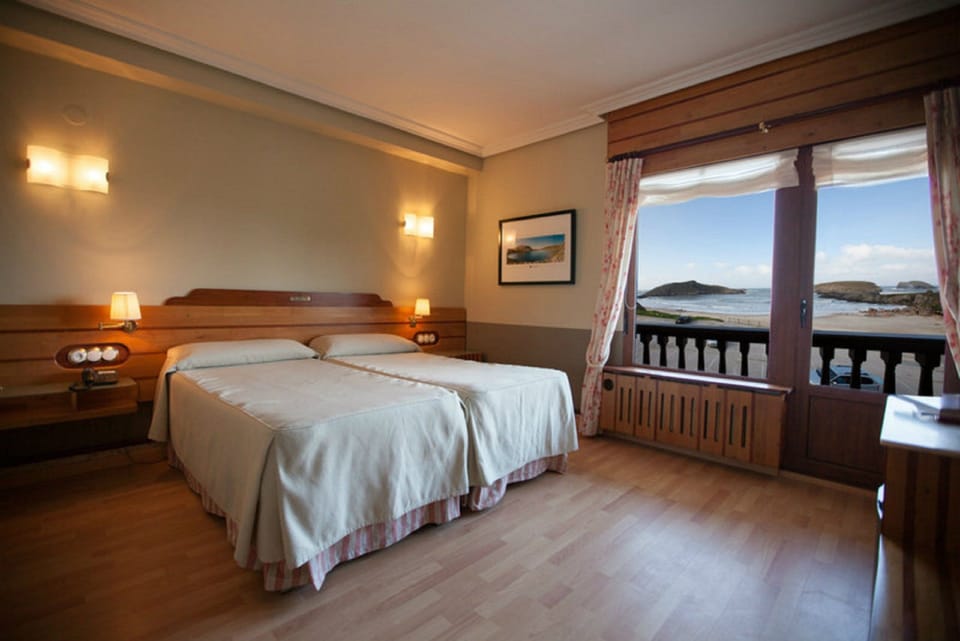 In-room safe, desk, free WiFi, bed sheets