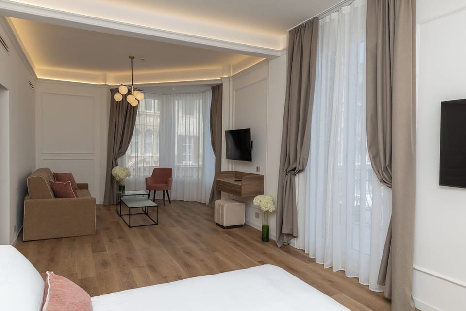 Junior Suite Executive | 1 bedroom, Egyptian cotton sheets, premium bedding, down comforters