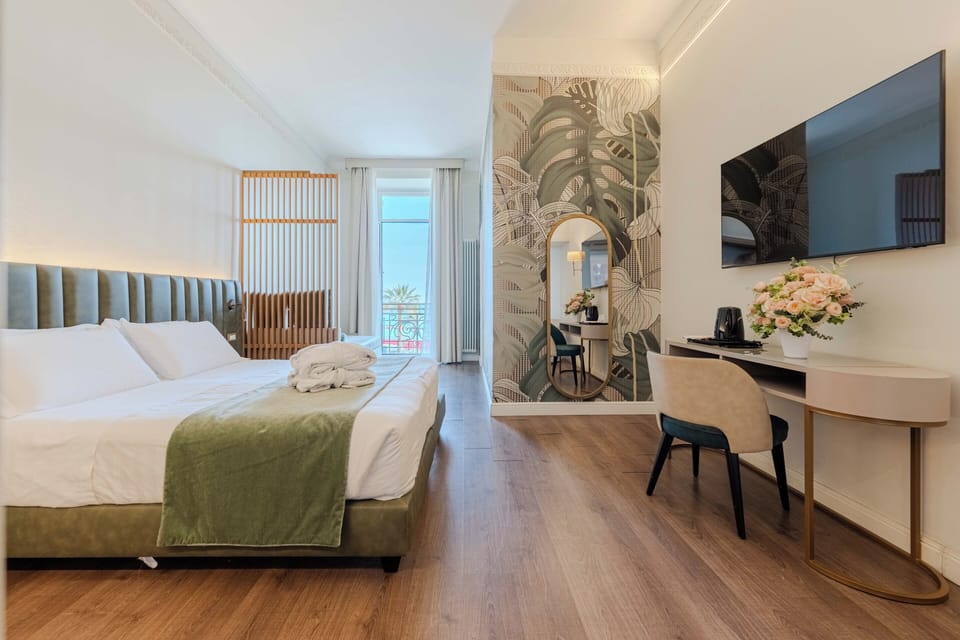 Superior Double or Twin Room, Sea View (Frontal) | In-room safe, soundproofing, free WiFi, bed sheets