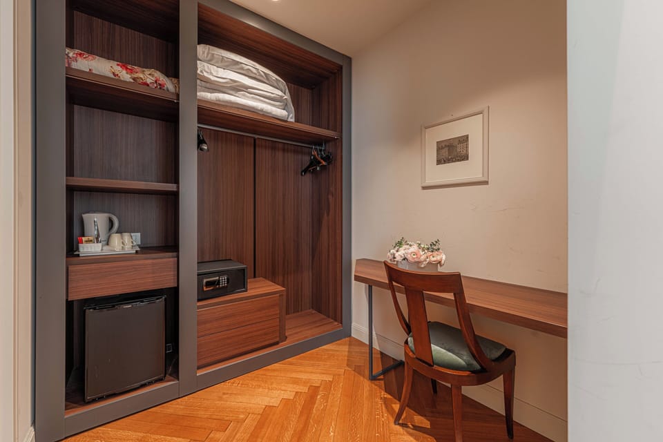 Economy Double Room | In-room safe, soundproofing, free WiFi, bed sheets