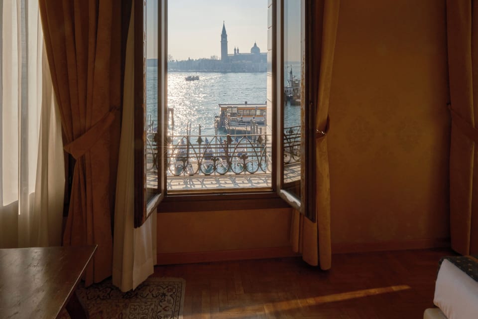 Deluxe Double Room, Lagoon View | In-room safe, desk, laptop workspace, soundproofing