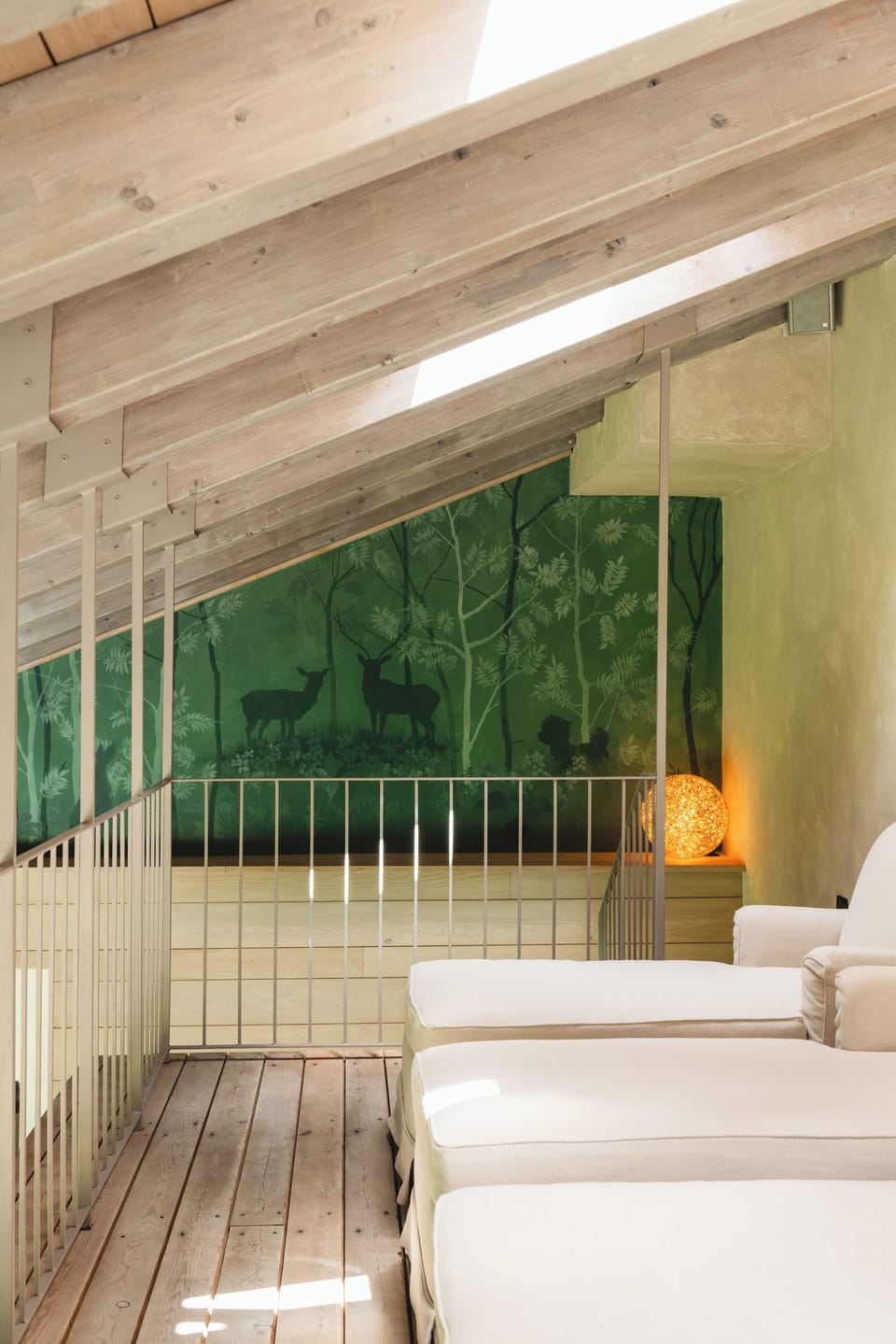 Couples treatment rooms, sauna, hot tub, steam room, Turkish bath