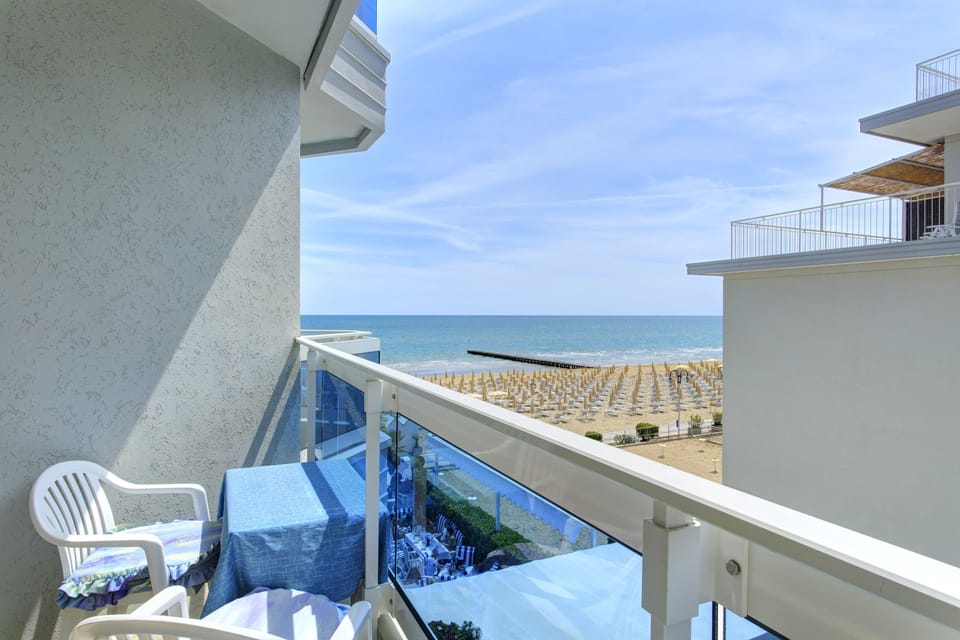 Superior Room | Balcony