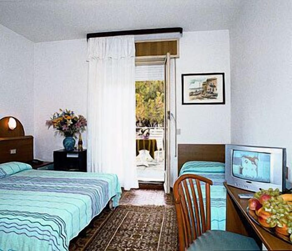 In-room safe, desk, free WiFi, bed sheets