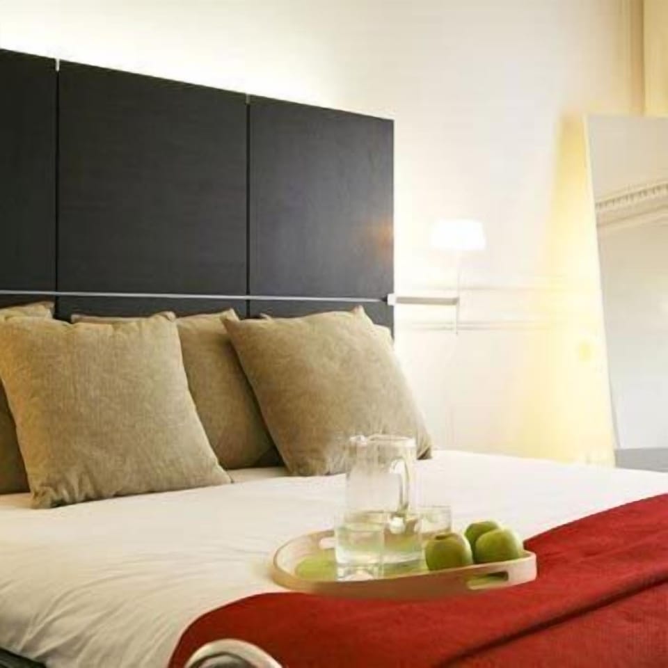 In-room safe, desk, iron/ironing board, free WiFi