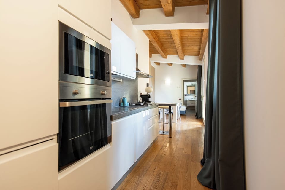 Apartment, 1 Bedroom | Minibar, in-room safe, desk, blackout drapes