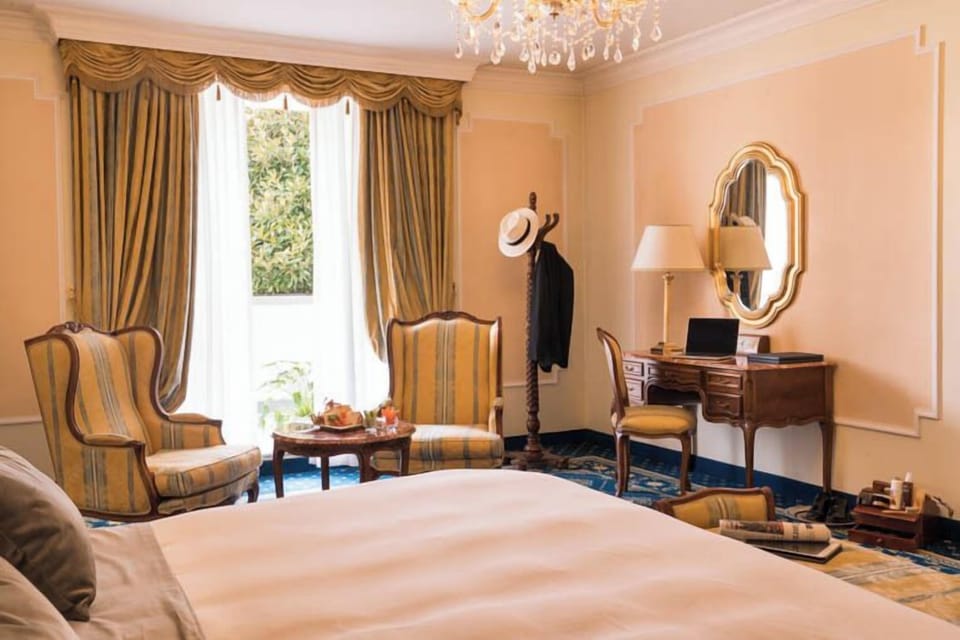 Minibar, in-room safe, blackout drapes, soundproofing