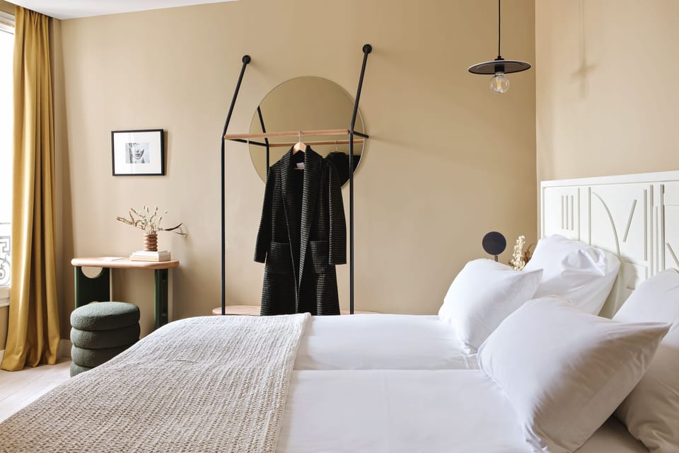 Hypo-allergenic bedding available, desk, laptop workspace