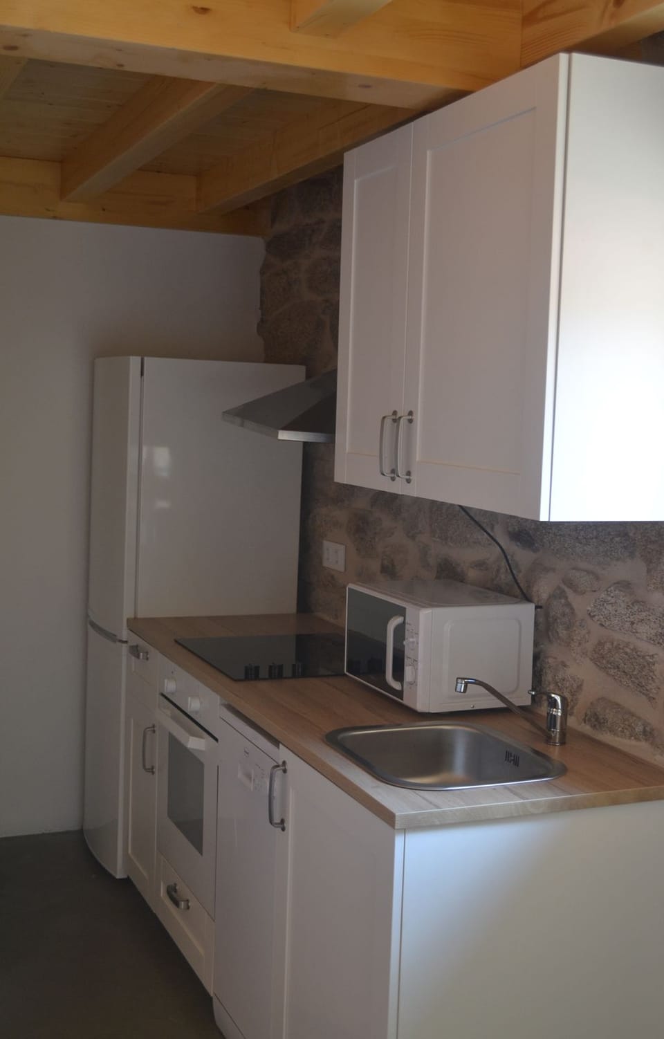 Classic Apartment, 2 Bedrooms | Private kitchenette