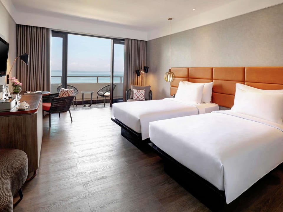 Deluxe Room, 1 Twin Bed, Ocean View (Premium) | Premium bedding, in-room safe, desk, laptop workspace