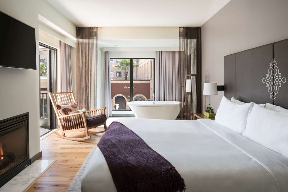 Egyptian cotton sheets, premium bedding, down comforters, pillowtop beds