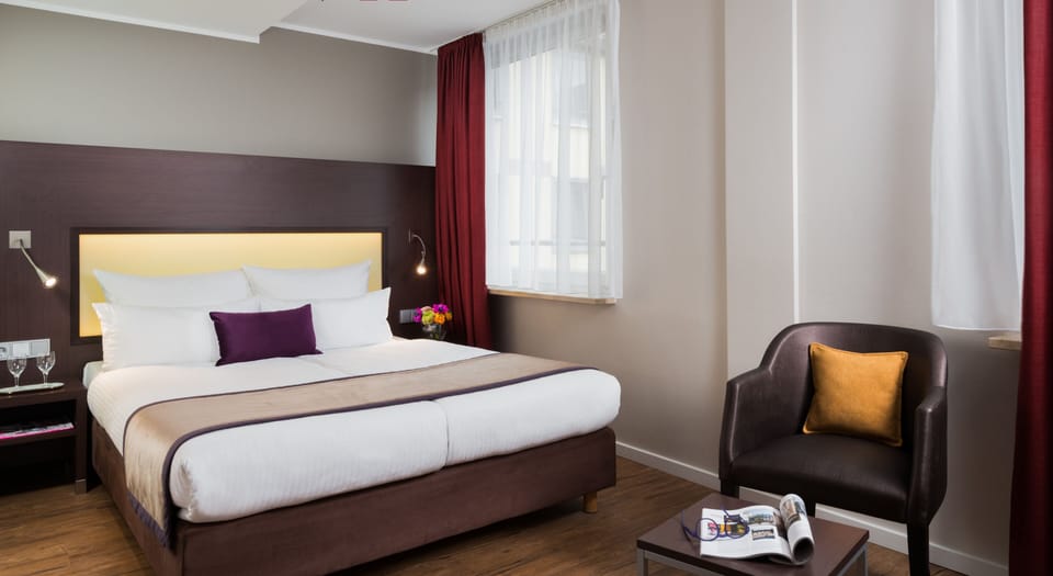 In-room safe, desk, blackout drapes, soundproofing
