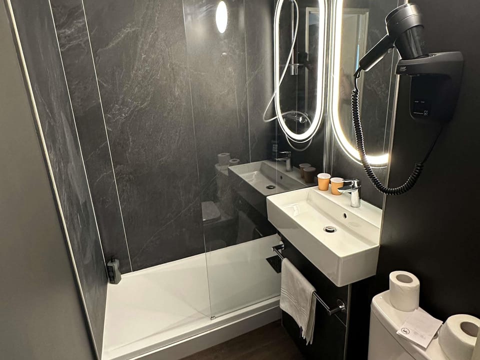 In-room safe, desk, blackout drapes, soundproofing