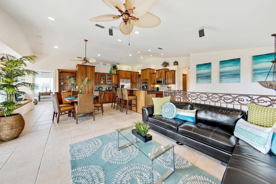 Another open view in to the family room area