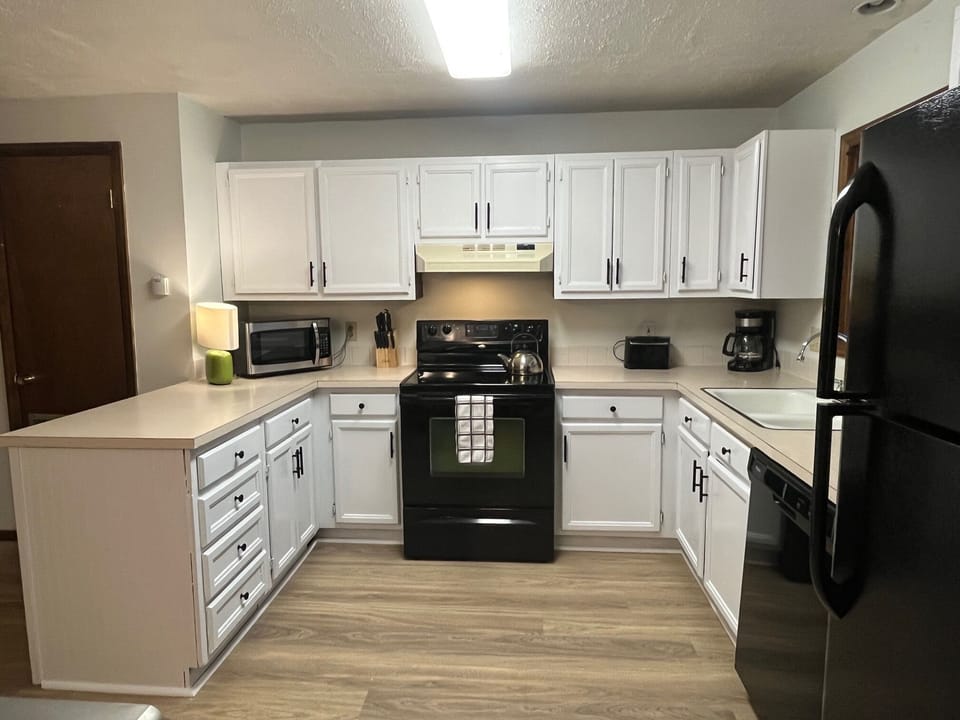 Kitchen view.jpg