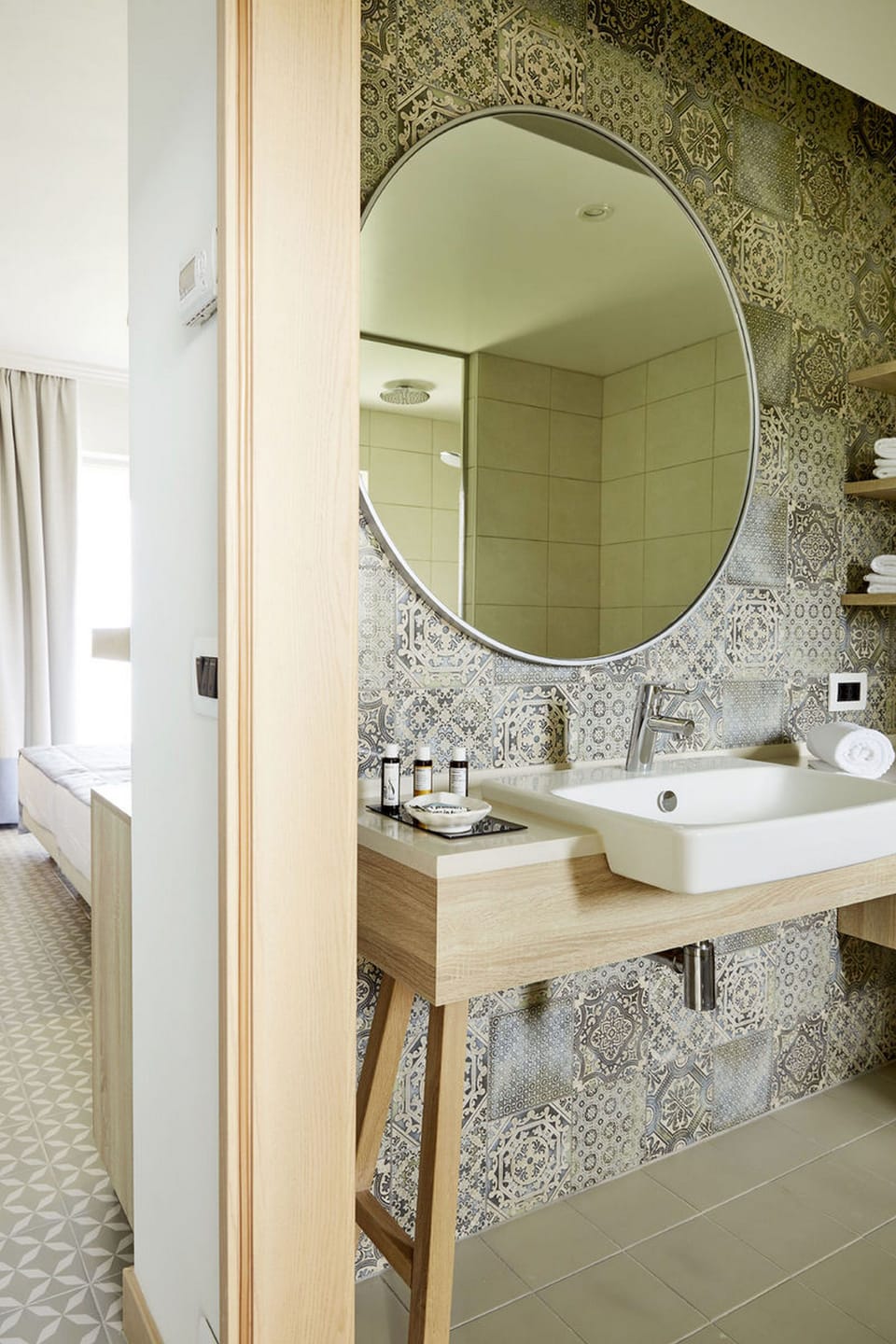 In-room safe, desk, free cribs/infant beds, free WiFi