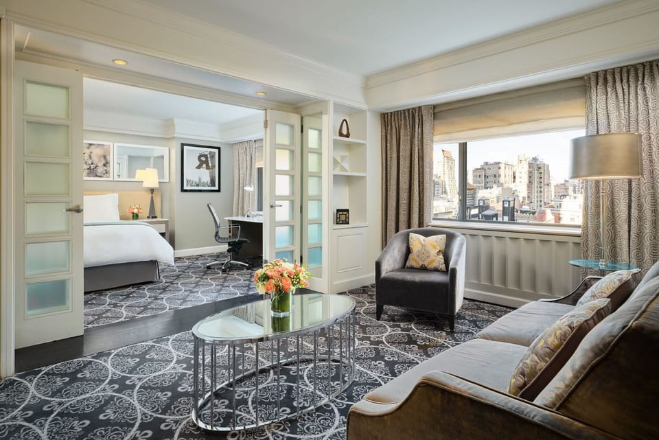 Executive Suite (Grand Executive Suite) | Egyptian cotton sheets, premium bedding, down comforters, pillowtop beds