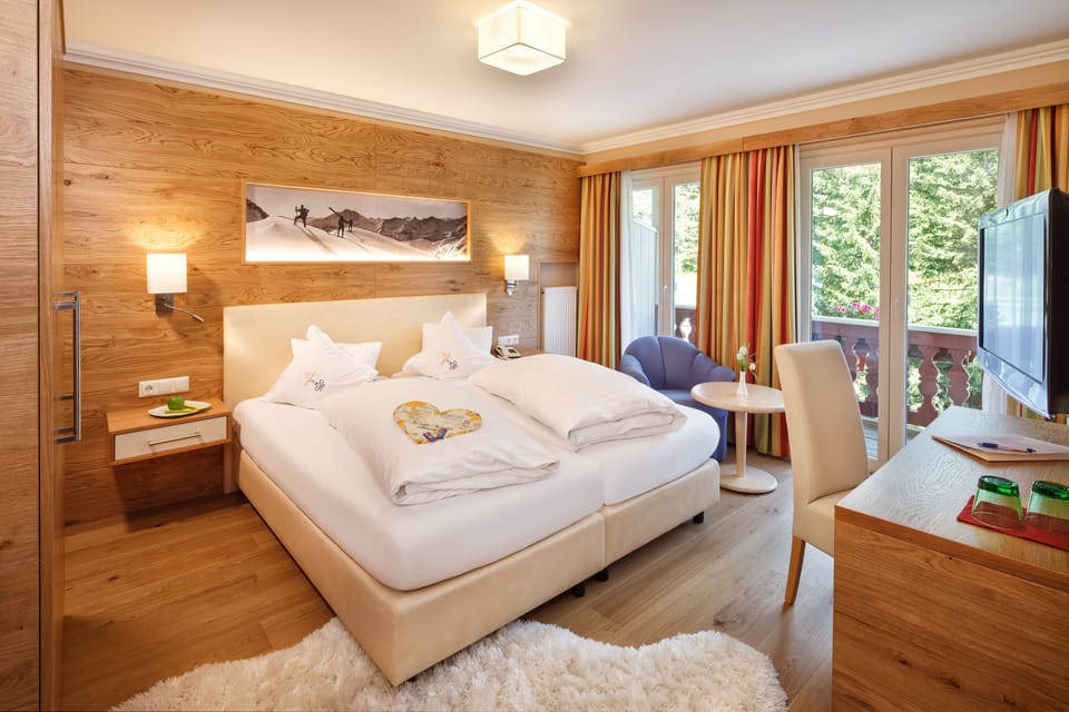Standard Double Room, Mountain View | Premium bedding, in-room safe, free WiFi