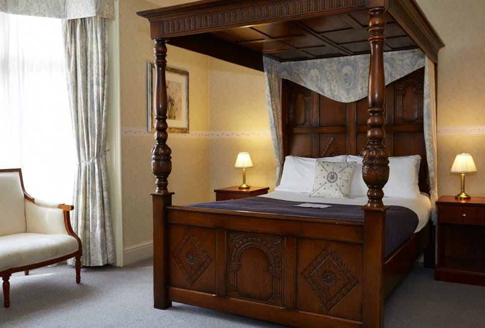 Superior Room | Iron/ironing board, free WiFi, bed sheets