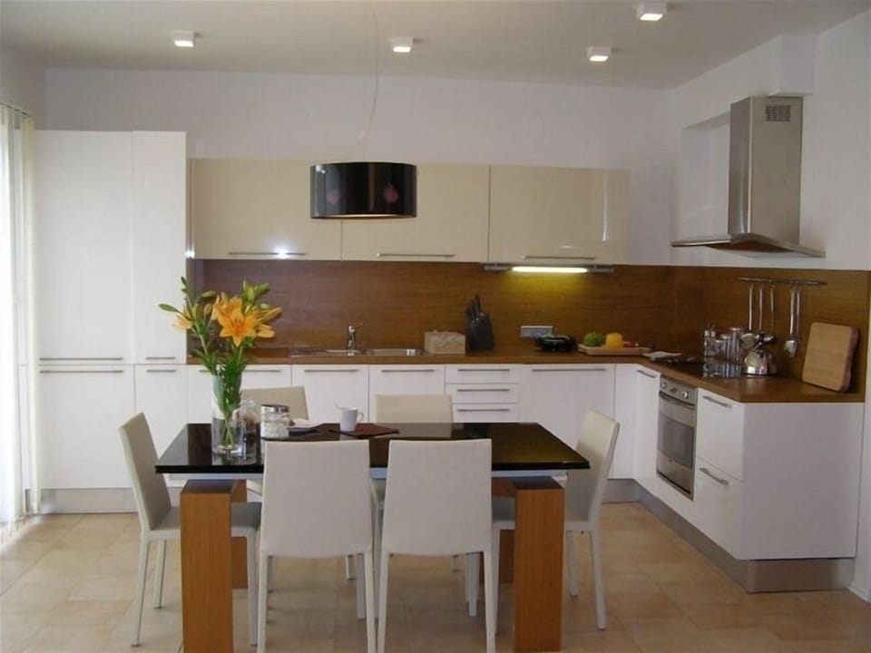 Kitchen 2nd floor