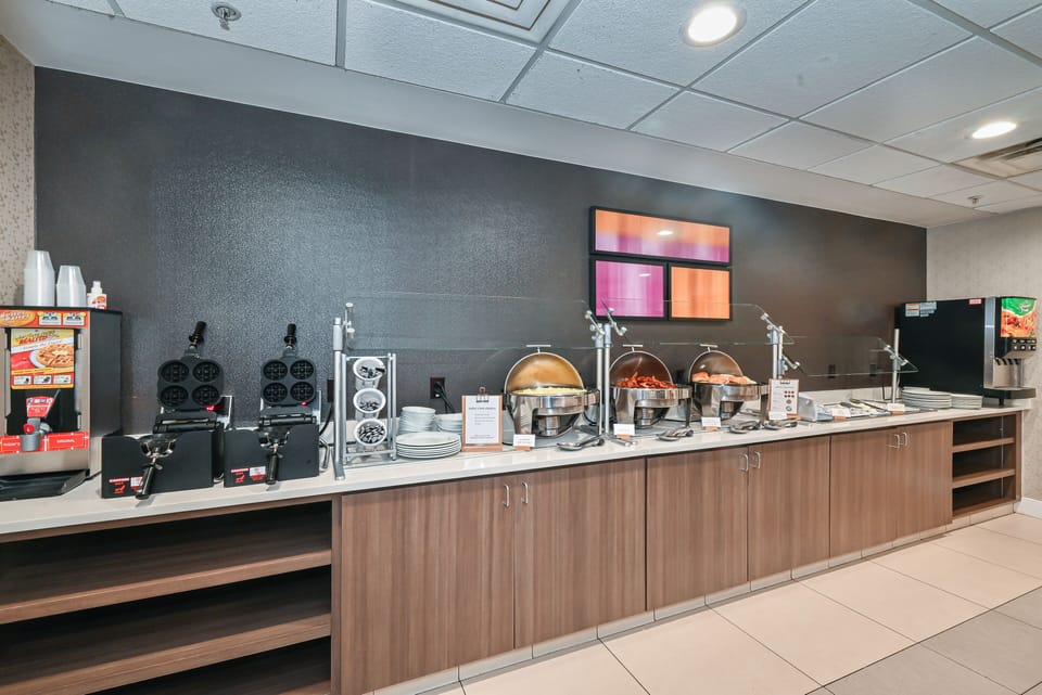 Free continental breakfast