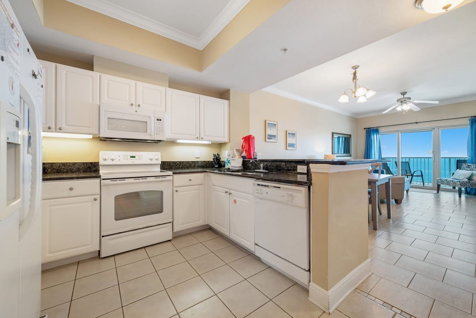 Fully equipped kitchen