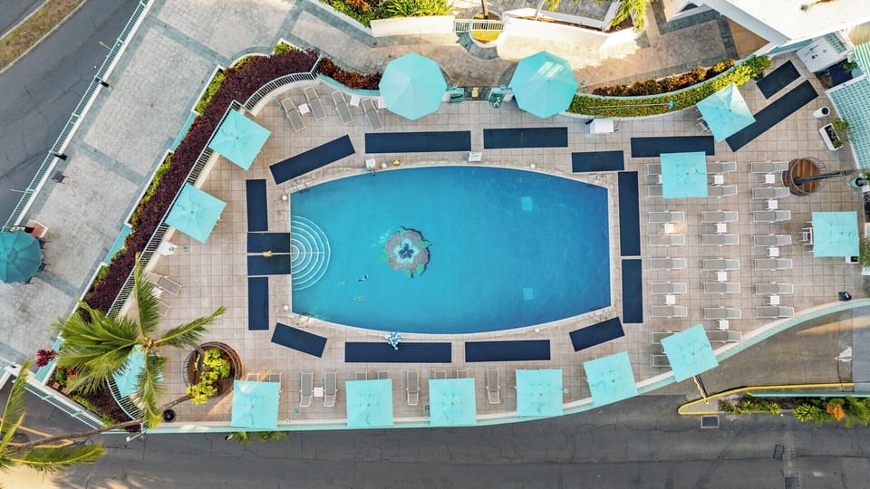 Amenities - Another pool for your use.