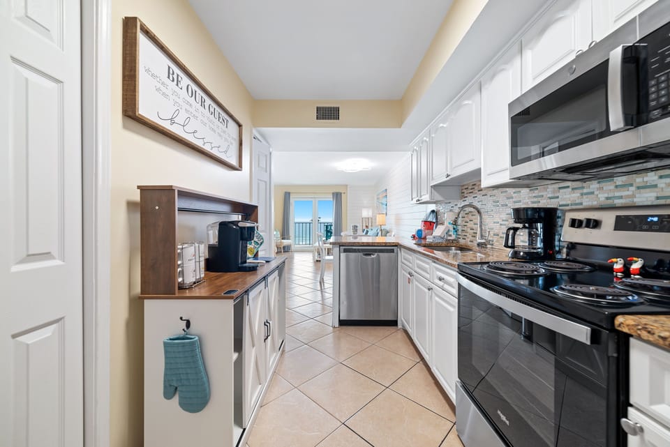 Kitchen with a coffee bar