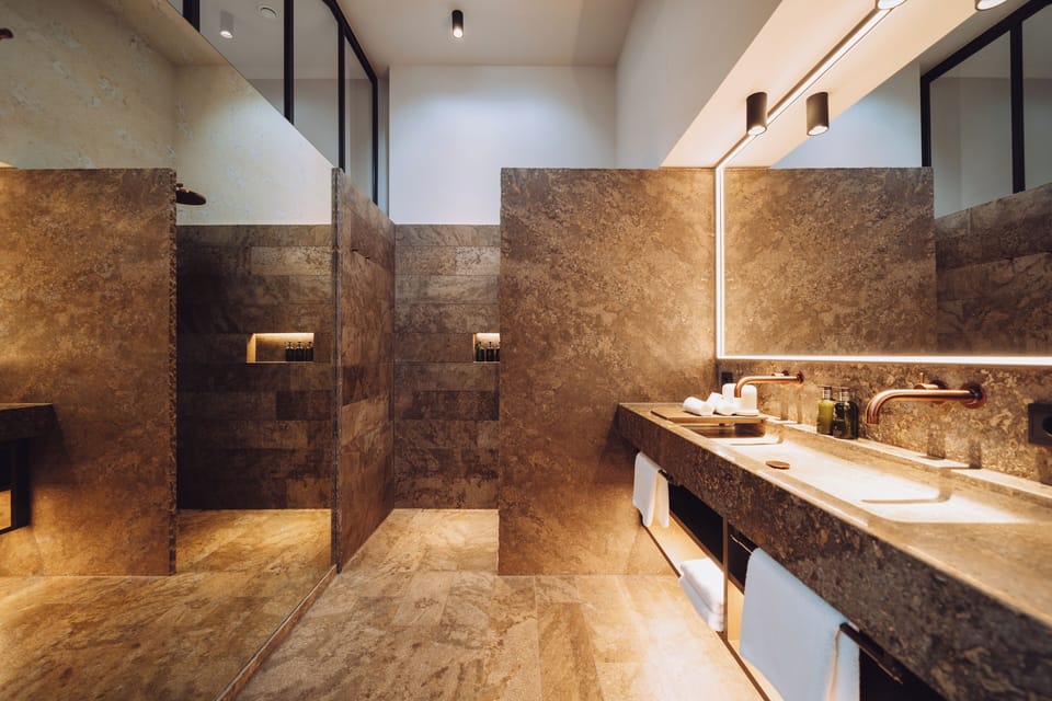 Maisonette | Bathroom | Shower, rainfall showerhead, free toiletries, hair dryer