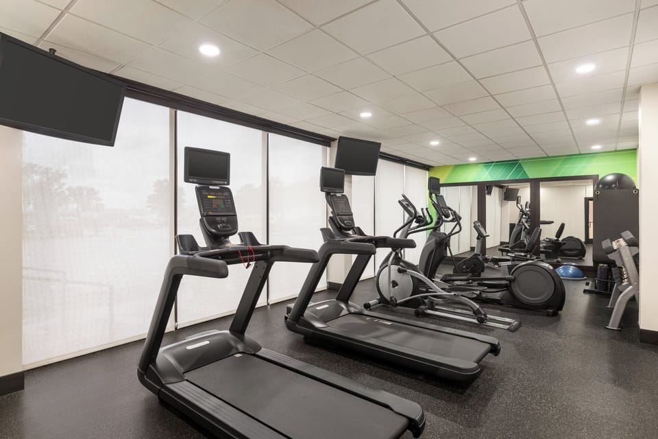 Holiday Inn Nashville Downtown - Stadium by IHG Hotel in East Nashville